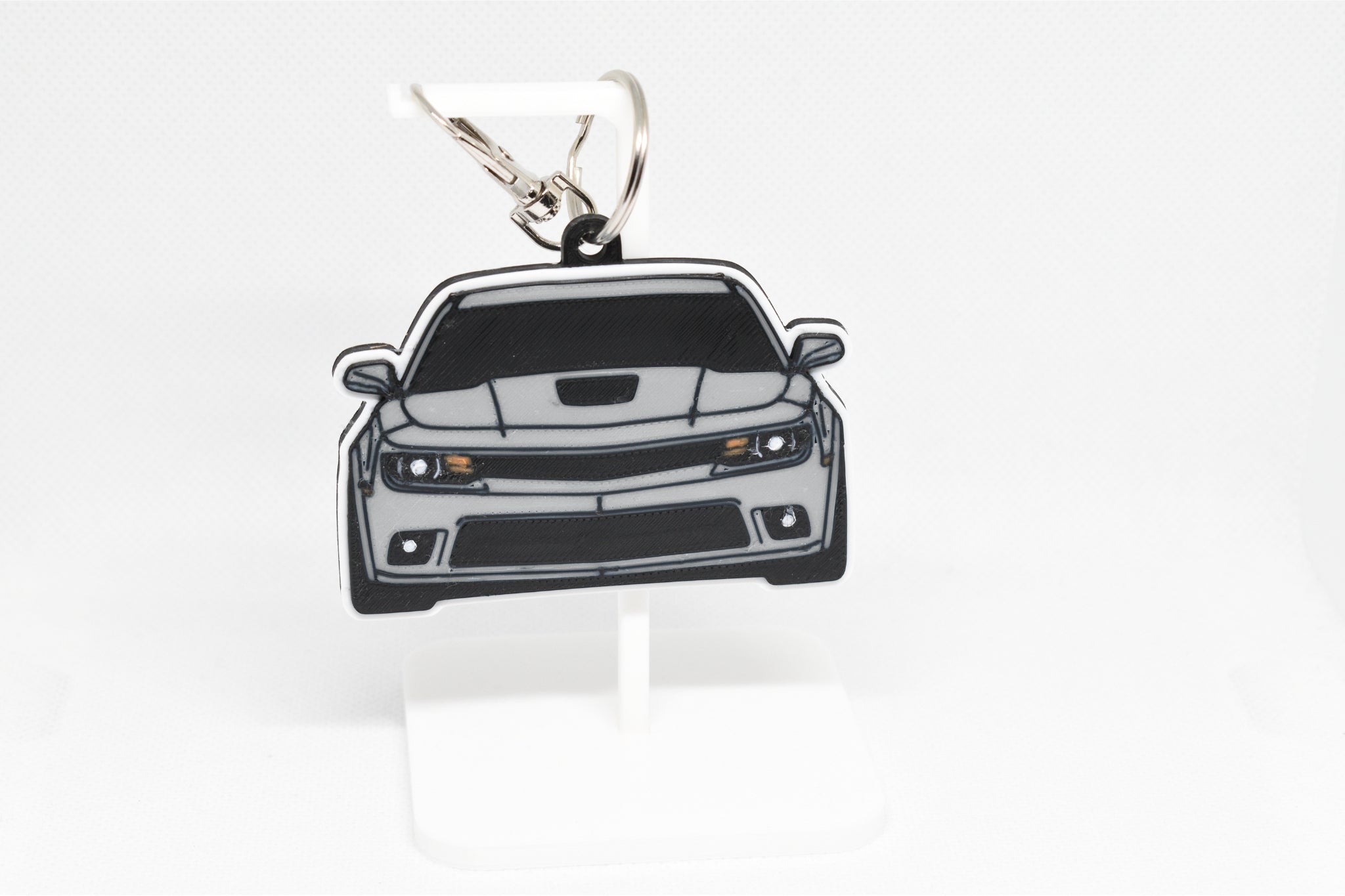 Pocket Motors Series – Camaro SS (5th Gen) | Wide‑Shouldered & Road‑Dominating Mini Ride Keychain