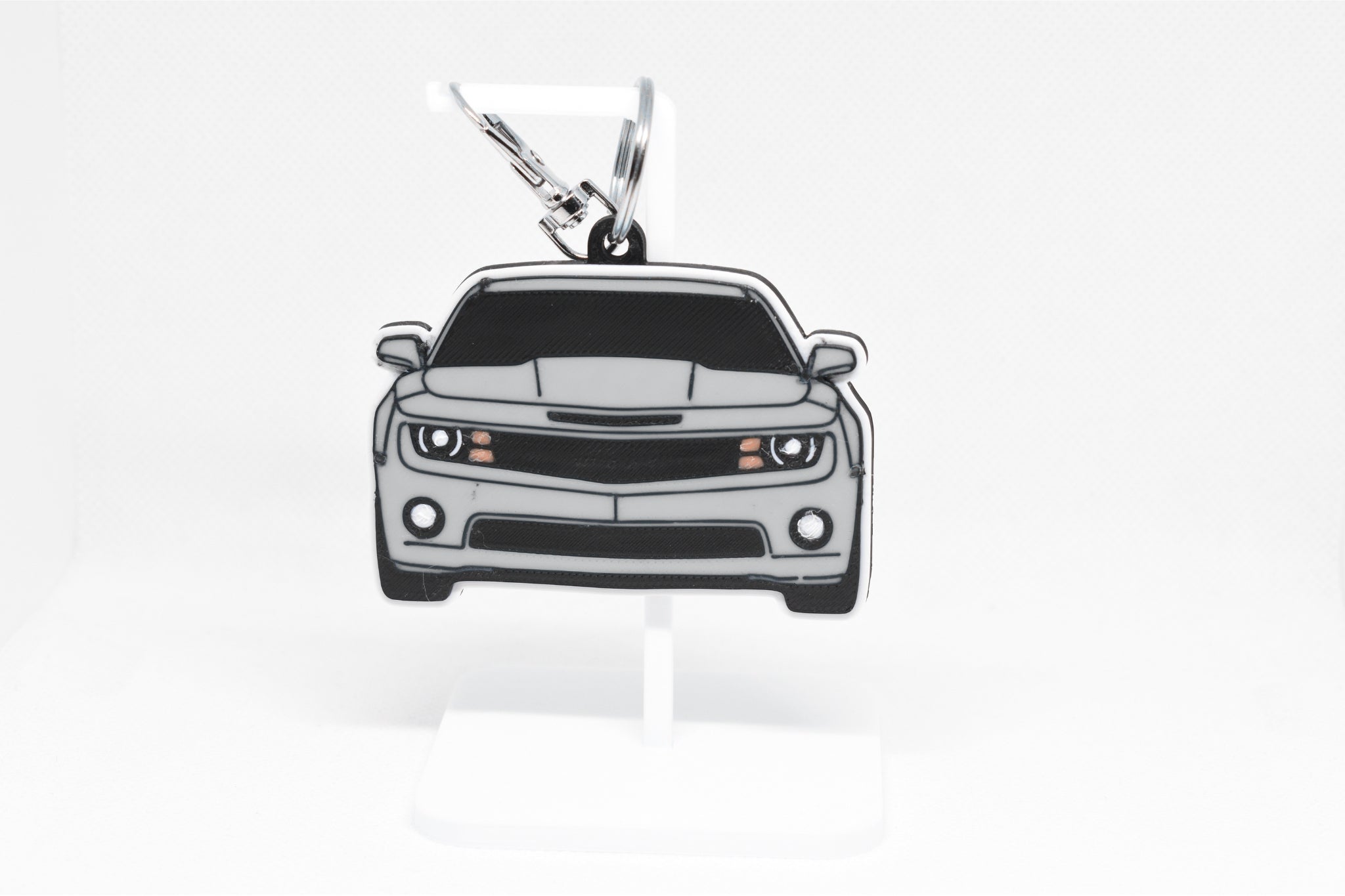 Pocket Motors Series – Camaro SS (5th Gen) | Wide‑Shouldered & Road‑Dominating Mini Ride Keychain