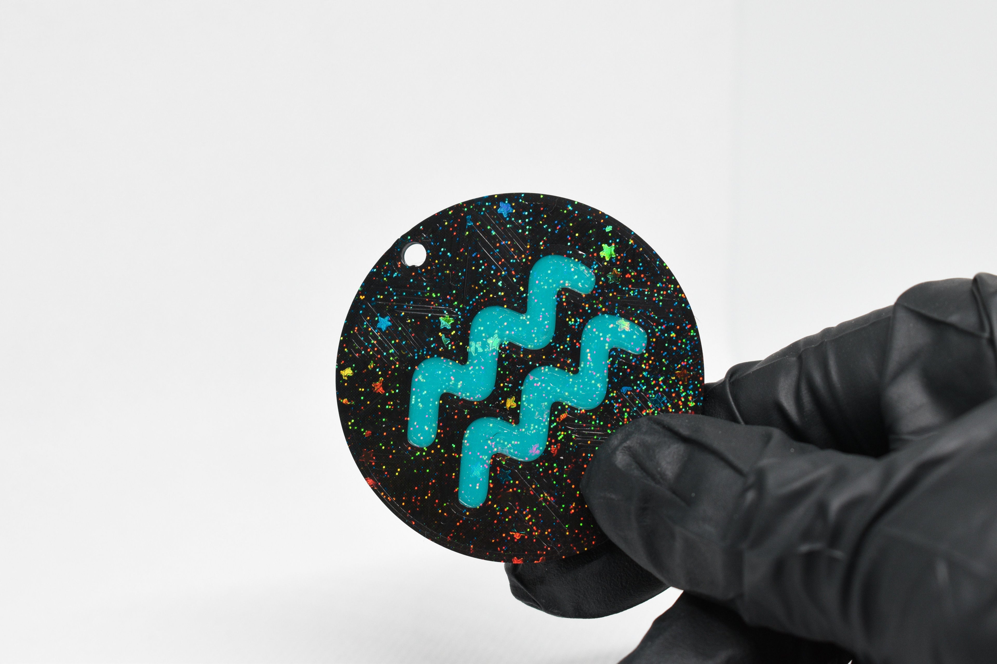 Astrological Zodiac - Aquarius Keychain