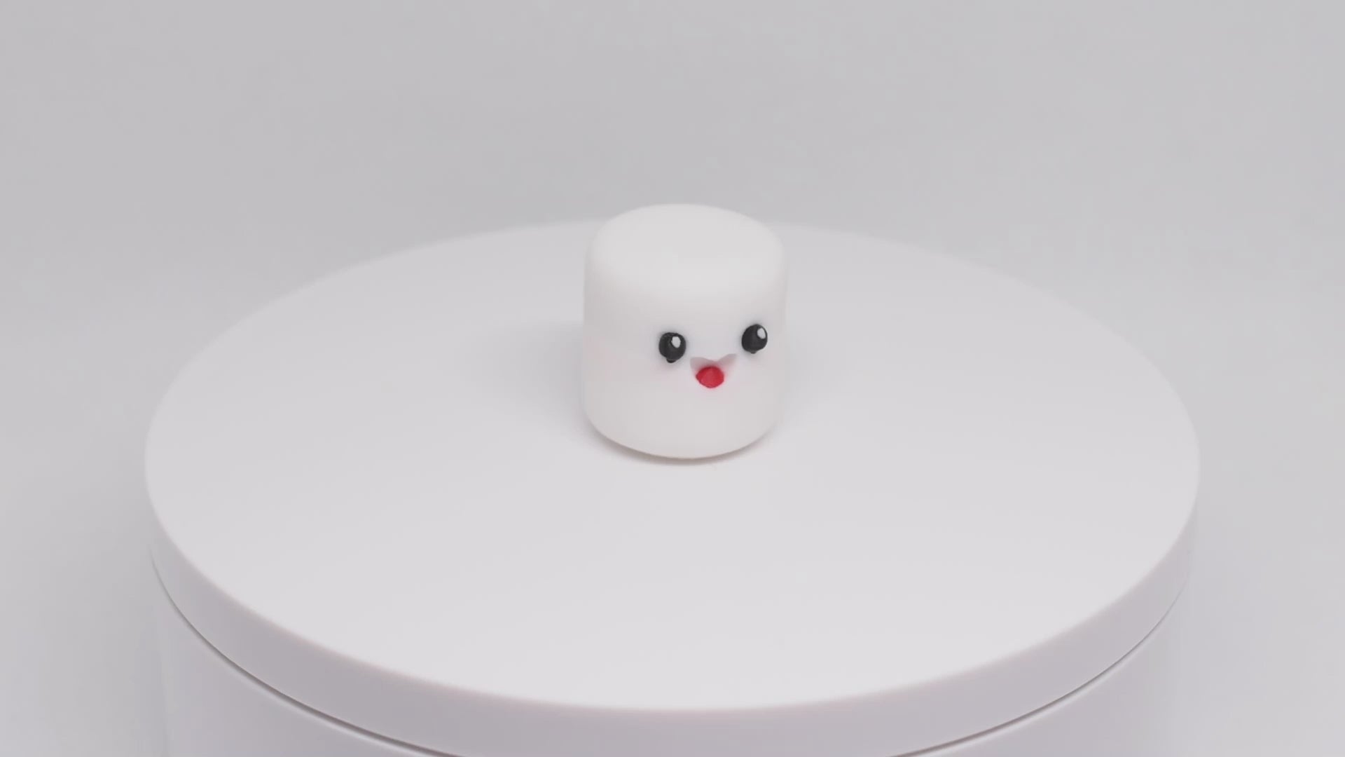 Kawaii Marshmallow Spin